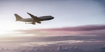 Avion dans les nuages
